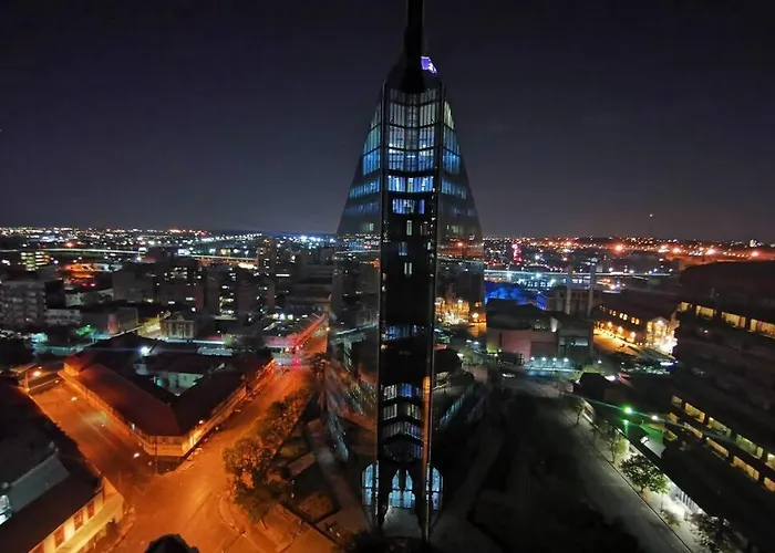1507-Amazing Views & Unique Joburg Cbd Luxury