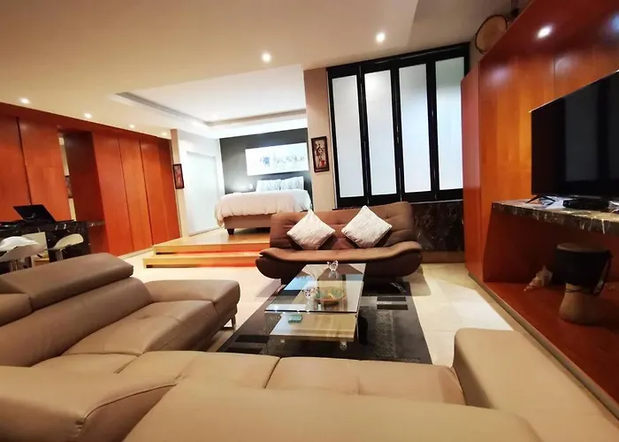 1507-Amazing Views & Unique Joburg Cbd Luxury