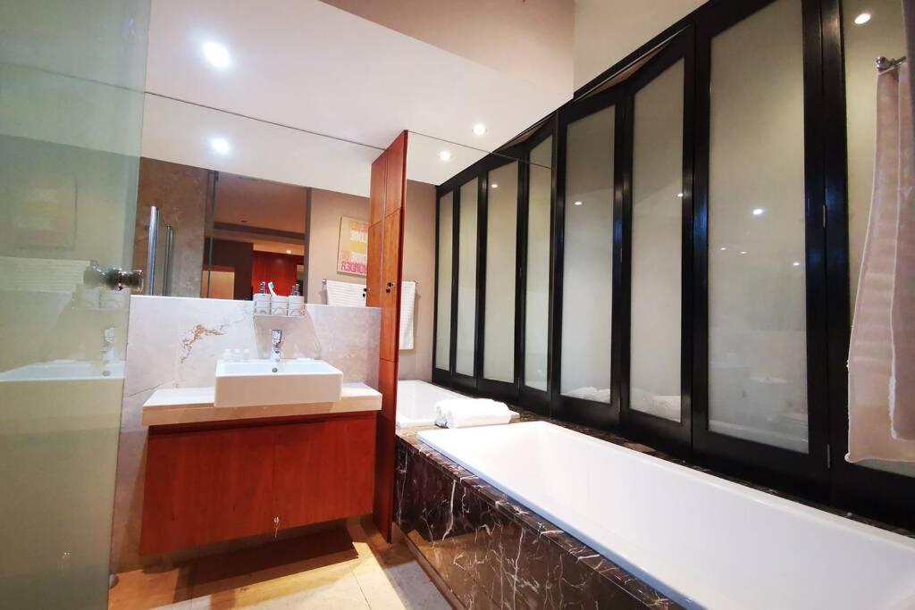 Apartment 1507-amazing Views & Unique Joburg Cbd Luxury Johannesburg